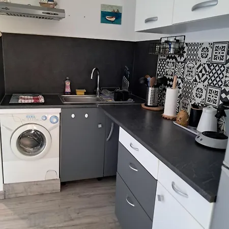 Apartment 2 Personnes Proche Des Plages Et Commerces *